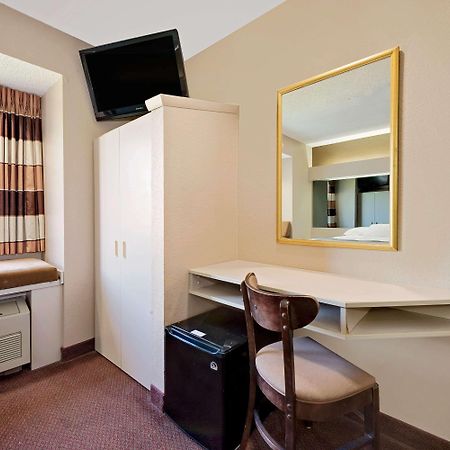 Microtel Inn & Suites By Wyndham Joplin Exterior photo